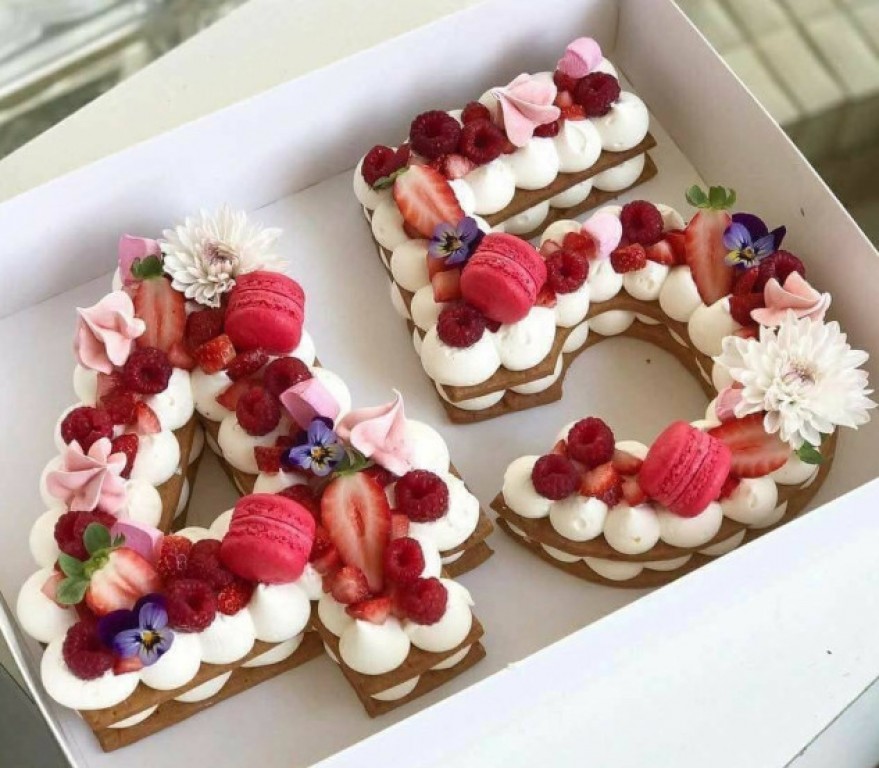 
			Cùng xem những mẫu Bánh Kem Hình Số 1,2,3,4,5,...vv tuyệt đẹp
		