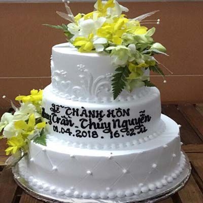bc4 bÃ¡nh cÆ°á»i 3 táº§ng liá»n
